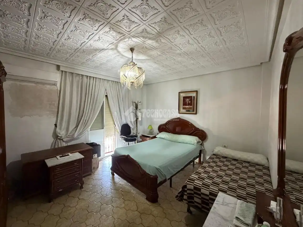 Bedroom of Attic for sale in Sevilla  with Air Conditioner and Balcony