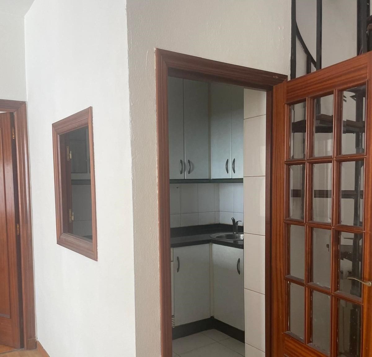 Cocina de Apartamento en venta en Ourense Capital  con Calefacción y Trastero
