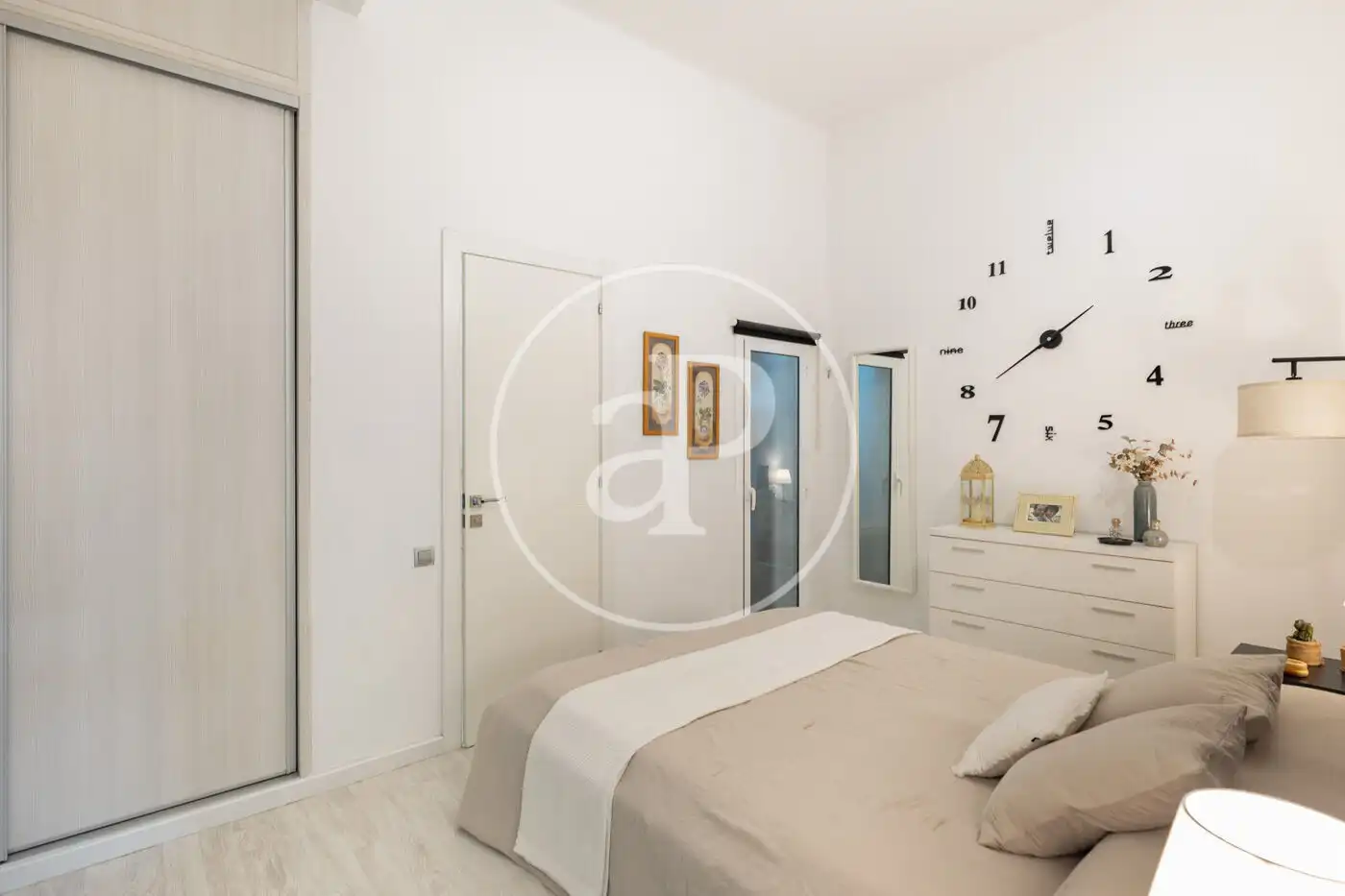 Habitación de Piso en venta en Barcelona con Calefacción y Terraza