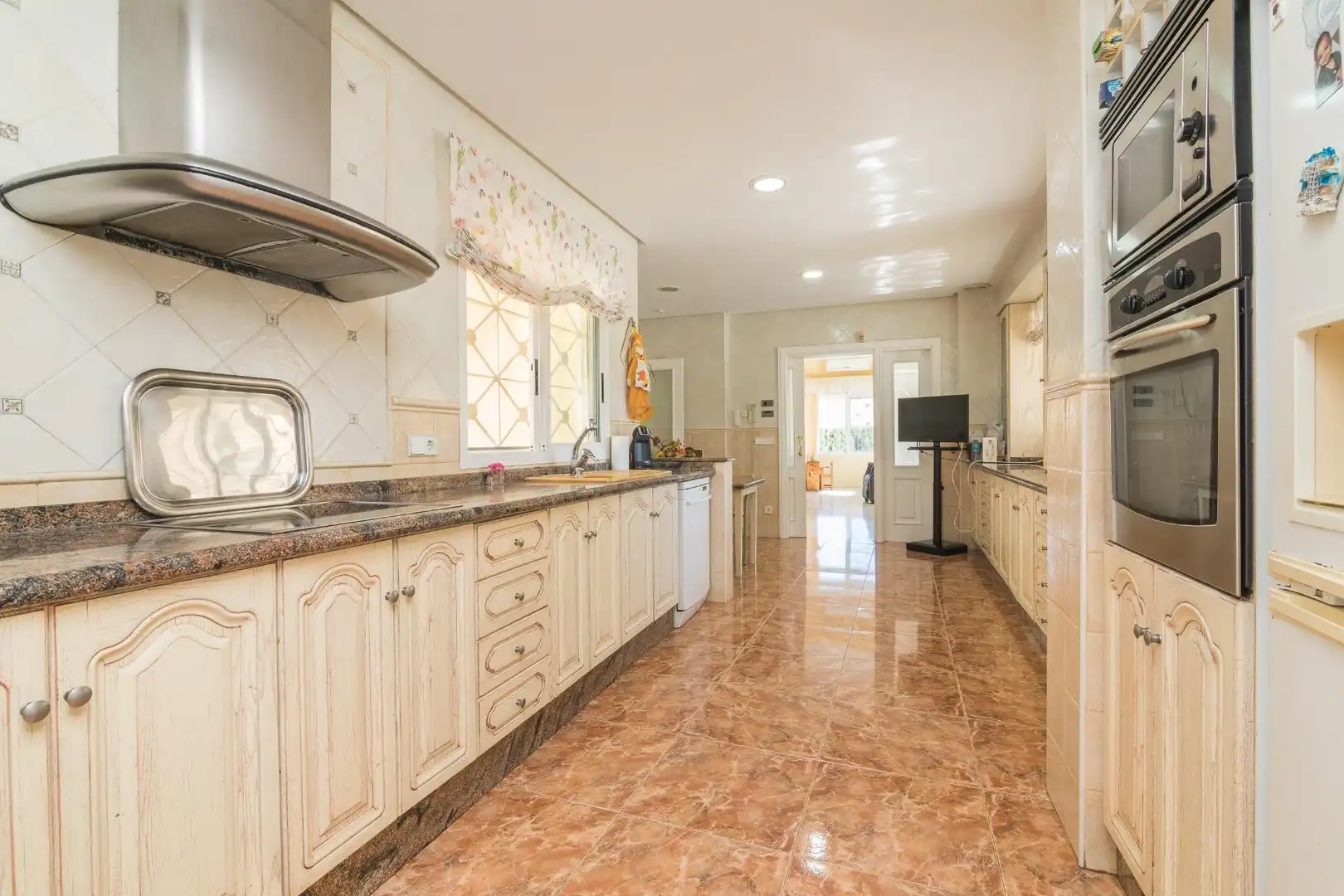 Cocina de Casa o chalet en venta en Elche / Elx con Aire acondicionado, Jardín privado y Terraza