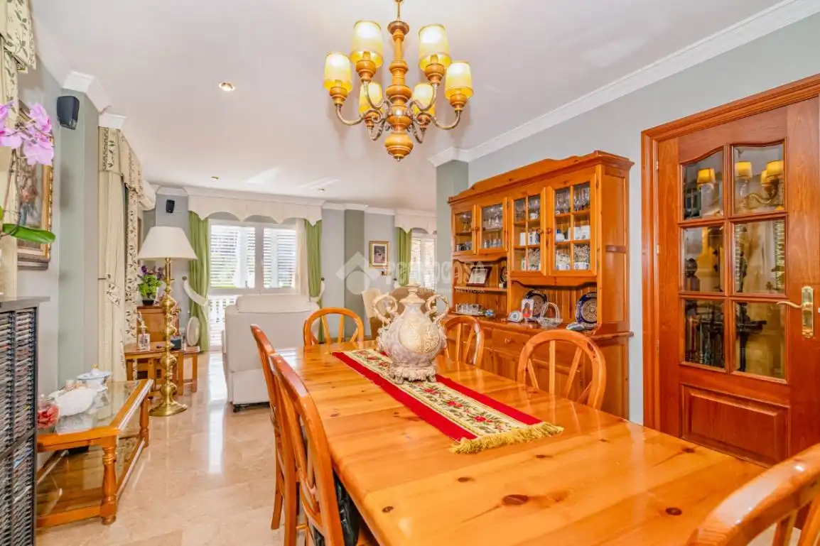Dining room of Houses for sale in Cenes de la Vega  with Terrace and Swimming Pool