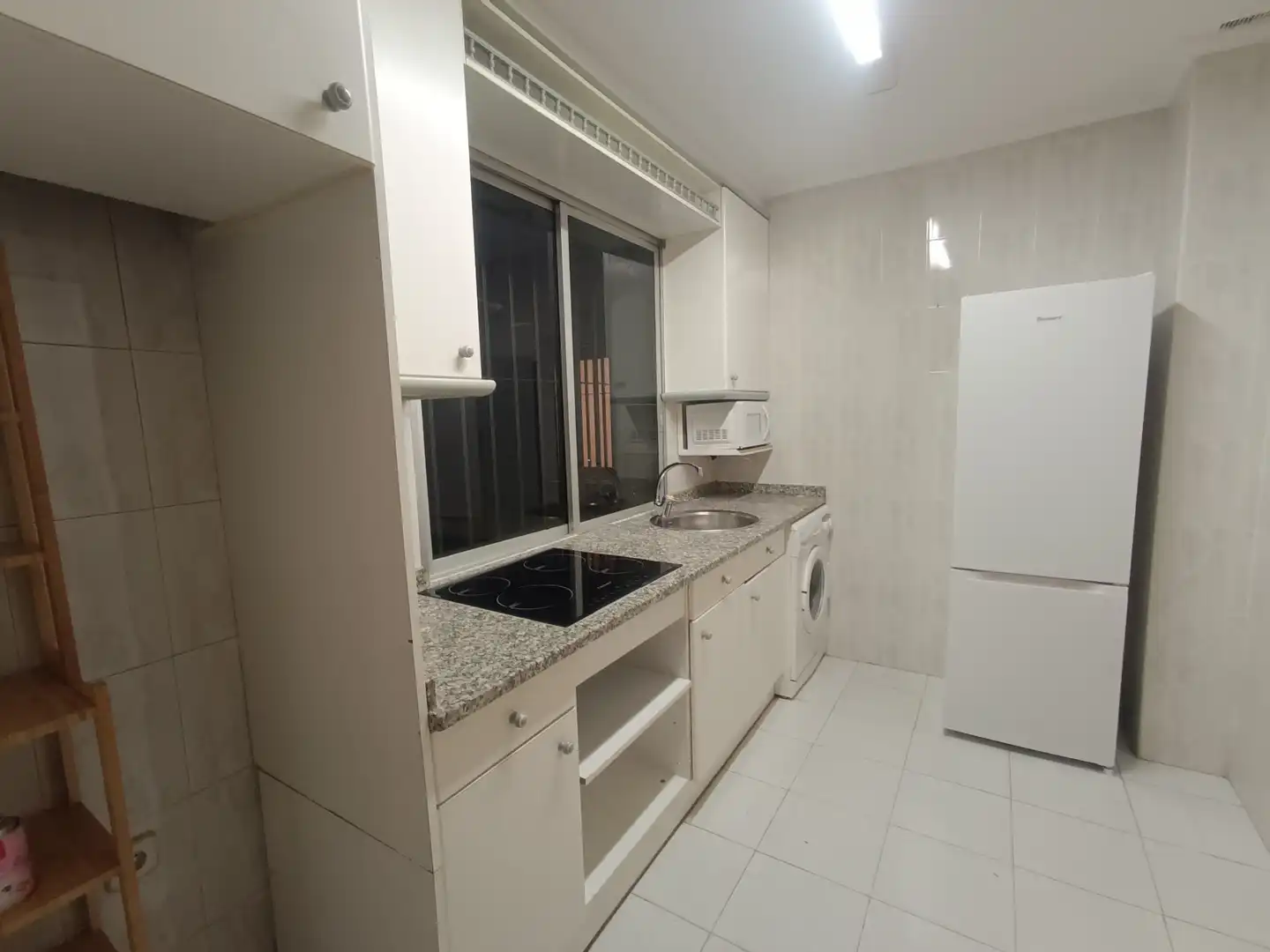 Kitchen of Flat for share in Echavacóiz