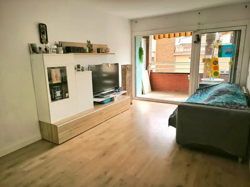 Sala de estar de Piso en venta en Vilanova del Camí con Calefacción, Parquet y Horno