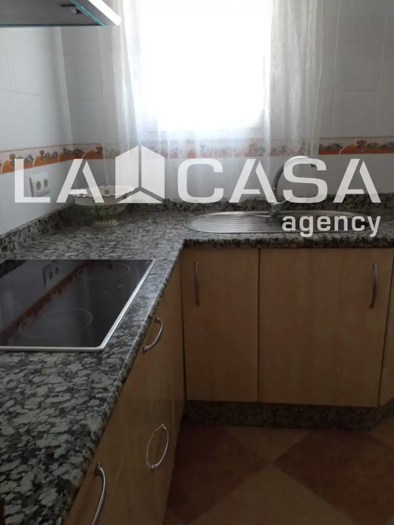 Cuina de Pis en venda en Dos Hermanas amb Aire condicionat