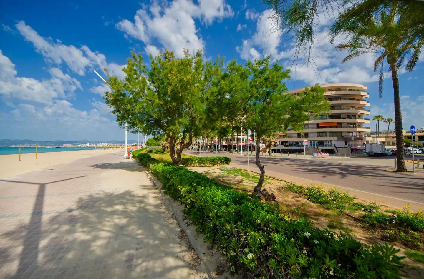 Außenansicht von Geschaftsraum zum Verkauf in  Palma de Mallorca mit Klimaanlage