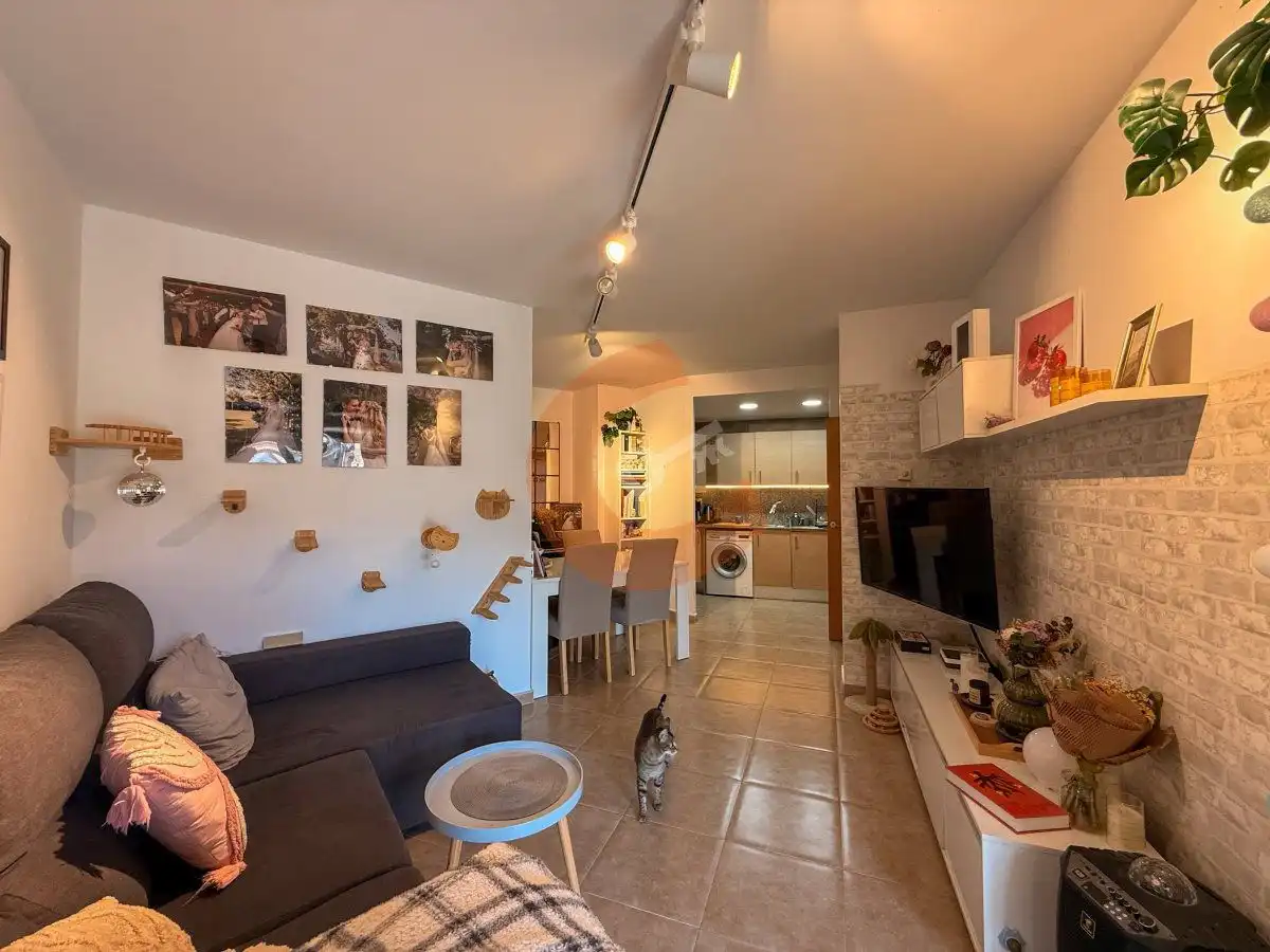 Sala de estar de Piso en venta en El Vendrell con Aire acondicionado, Calefacción y Parquet