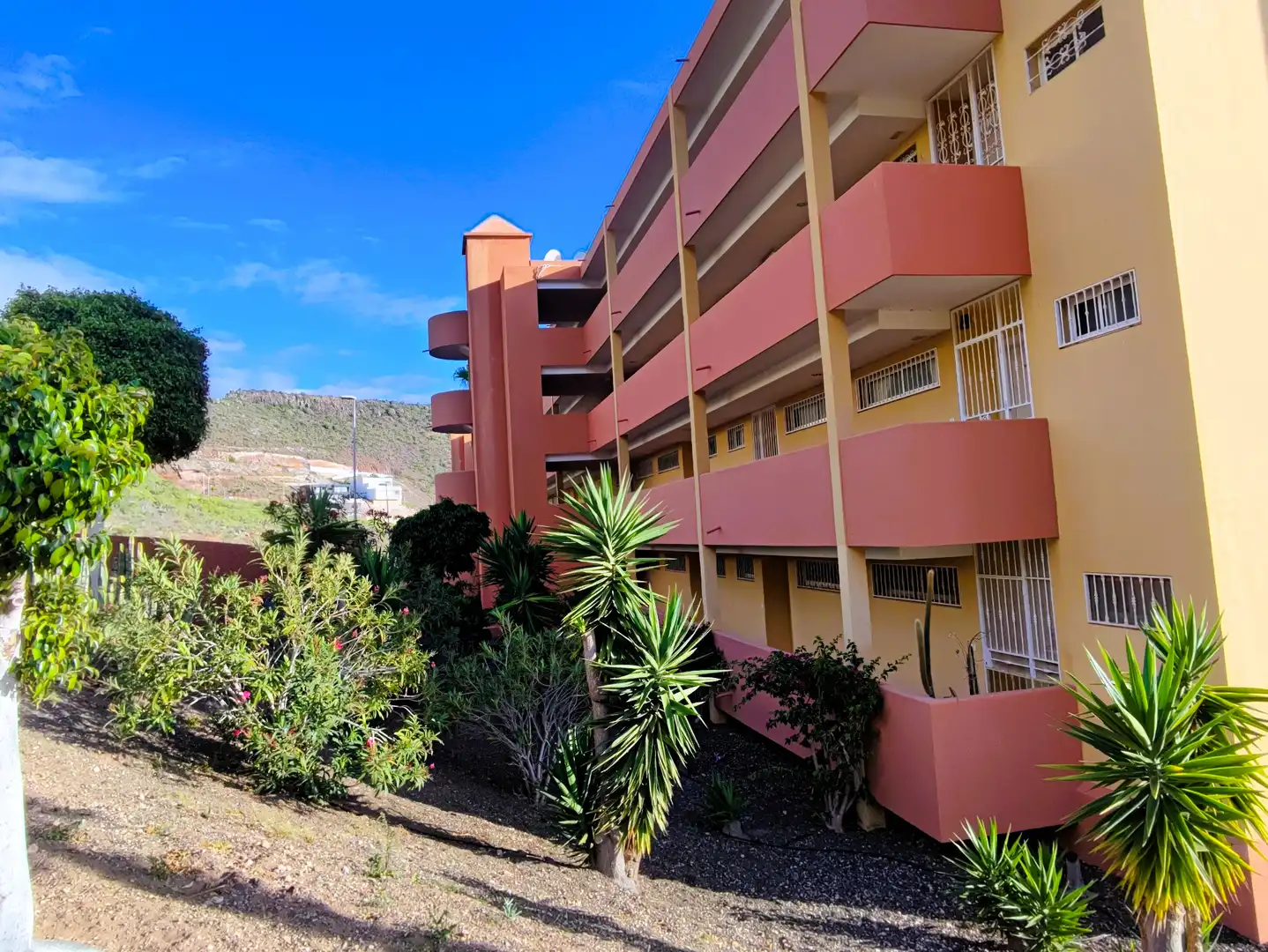 Außenansicht von Wohnung zum Verkauf in Adeje mit Terrasse und Gemeinschaftspool
