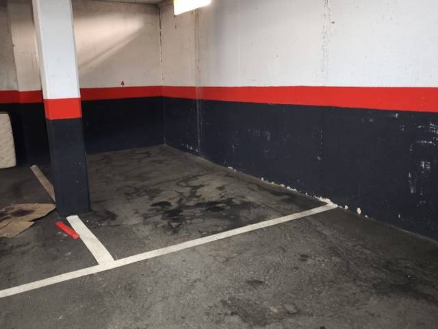 Garaje en Alquiler en Calle del Agua, 4 en Navalafuente