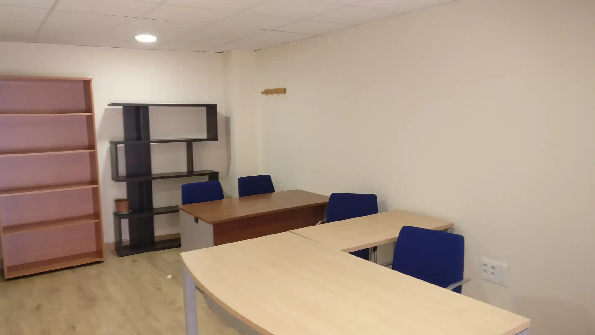 Büro zum Verkauf in Toledo mit Klimaanlage, Heizung und Abstellraum