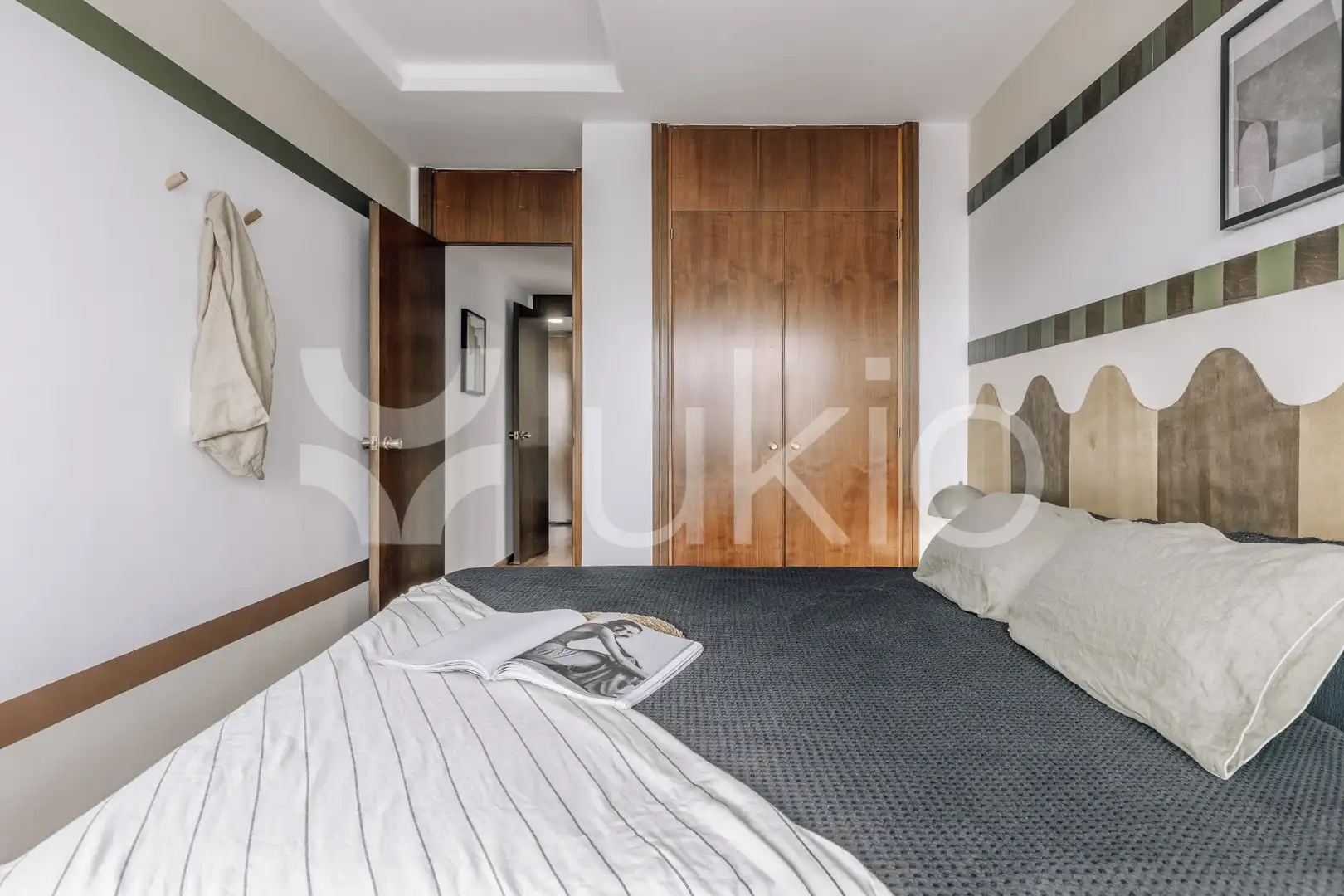 Bedroom of Flat for rent in Madrid  with Air Conditioner, Heating and Furnished