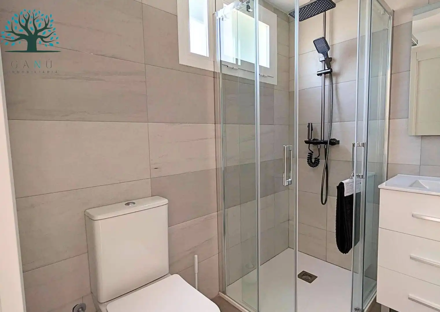 Badezimmer von Maisonette zum Verkauf in Totana mit Klimaanlage, Privatgarten und Terrasse