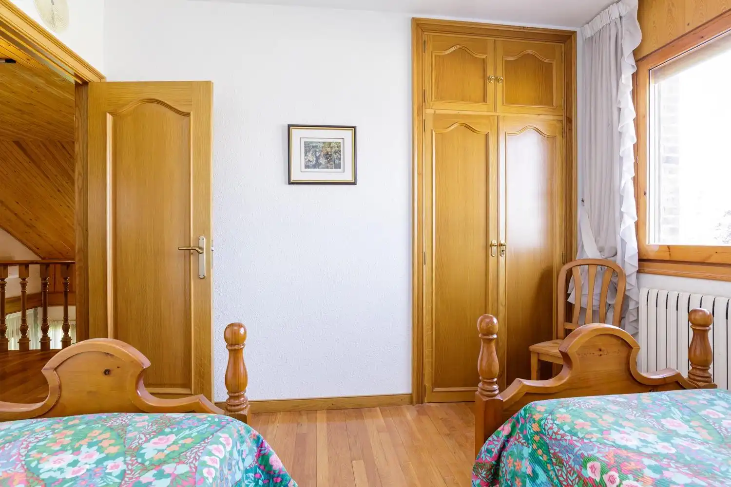 Bedroom of Houses for sale in Zaragoza  with Air Conditioner, Heating and Private garden