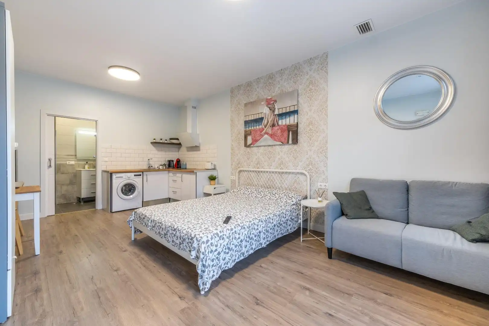 Habitación de Oficina en venta en Alicante / Alacant con Aire acondicionado y Amueblado