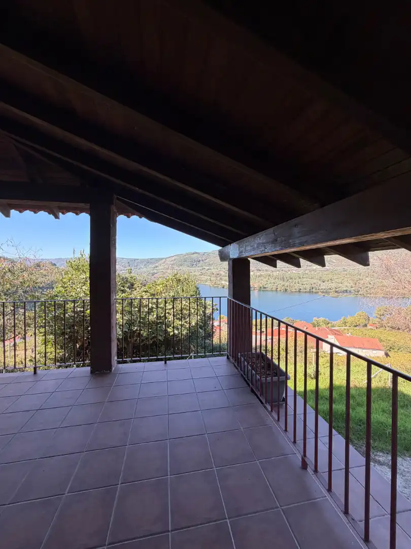Haus mit Balkon zum Verkauf in Castrelo de Miño