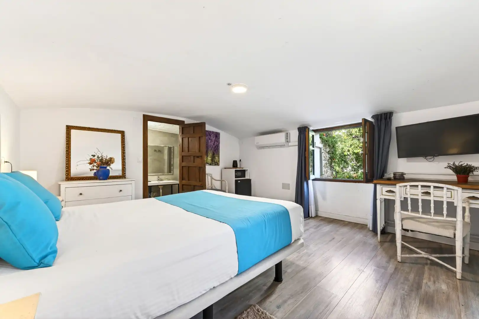 Bedroom of Houses for sale in Torremolinos  with Air Conditioner, Private garden and Terrace
