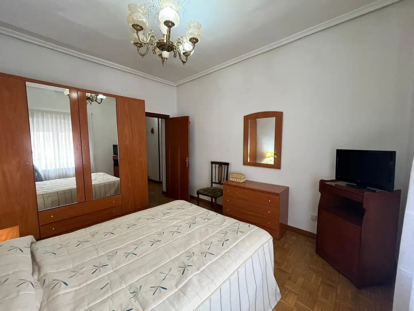 Habitación de Piso de alquiler en Valladolid con Calefacción, Amueblado y Horno