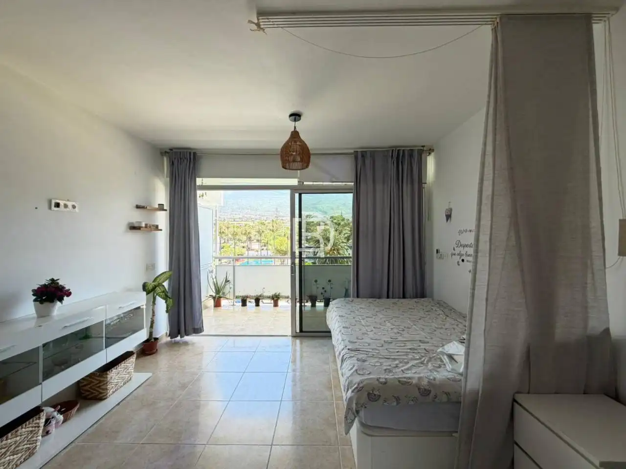Wohnung zur Miete in Calle Aceviño, 21, Zona Botánico