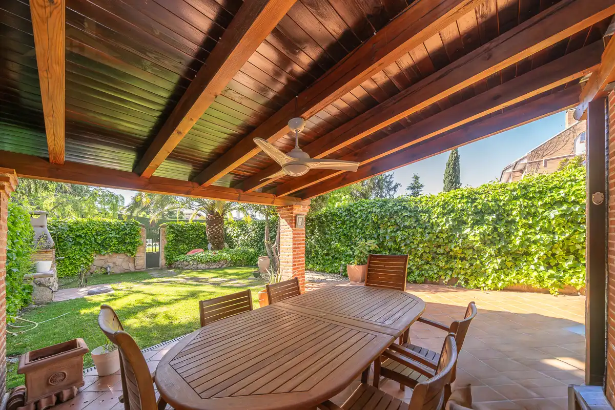 Terraza de Casa adosada en venta en Torrelodones con Aire acondicionado, Calefacción y Jardín privado