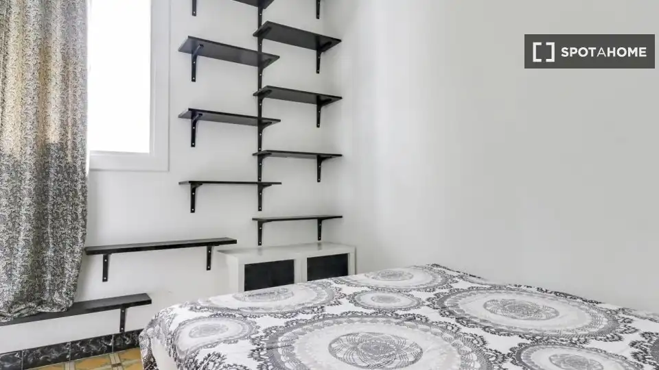 Bedroom of Flat for rent in L'Hospitalet de Llobregat  with Air Conditioner, Heating and Furnished