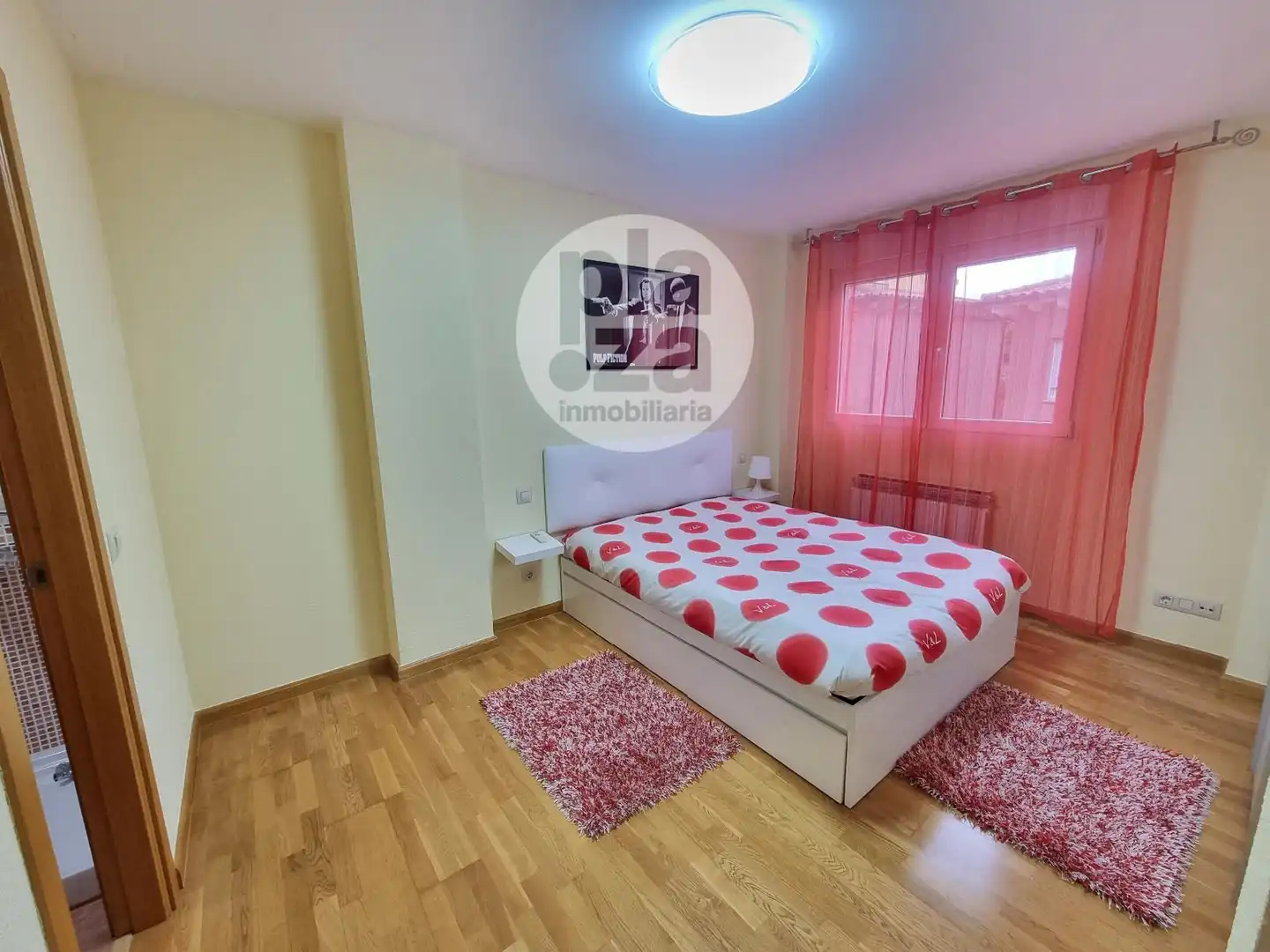 Habitación de Casa adosada en venta en Valdorros, Burgos