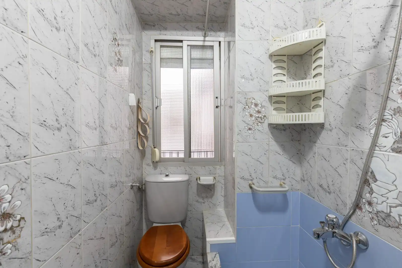 Baño de Piso en venta en Granada con Aire acondicionado y Balcón