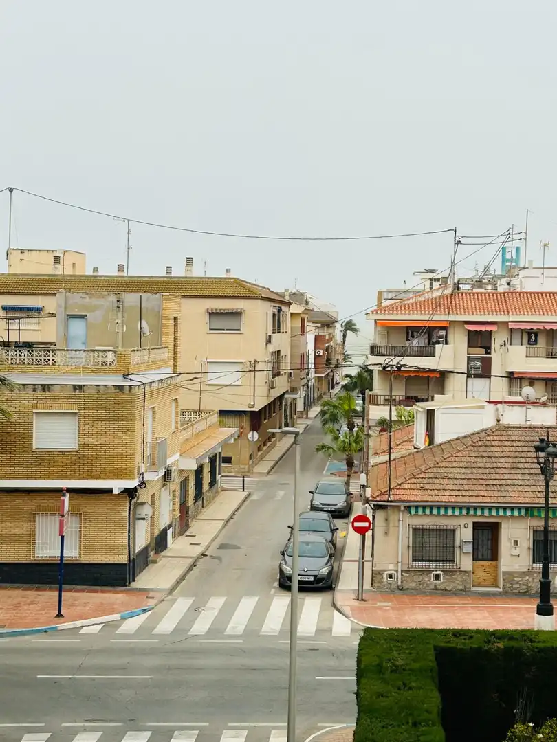 Vista exterior de Casa o xalet en venda en Los Alcázares amb Aire condicionat, Terrassa i Moblat
