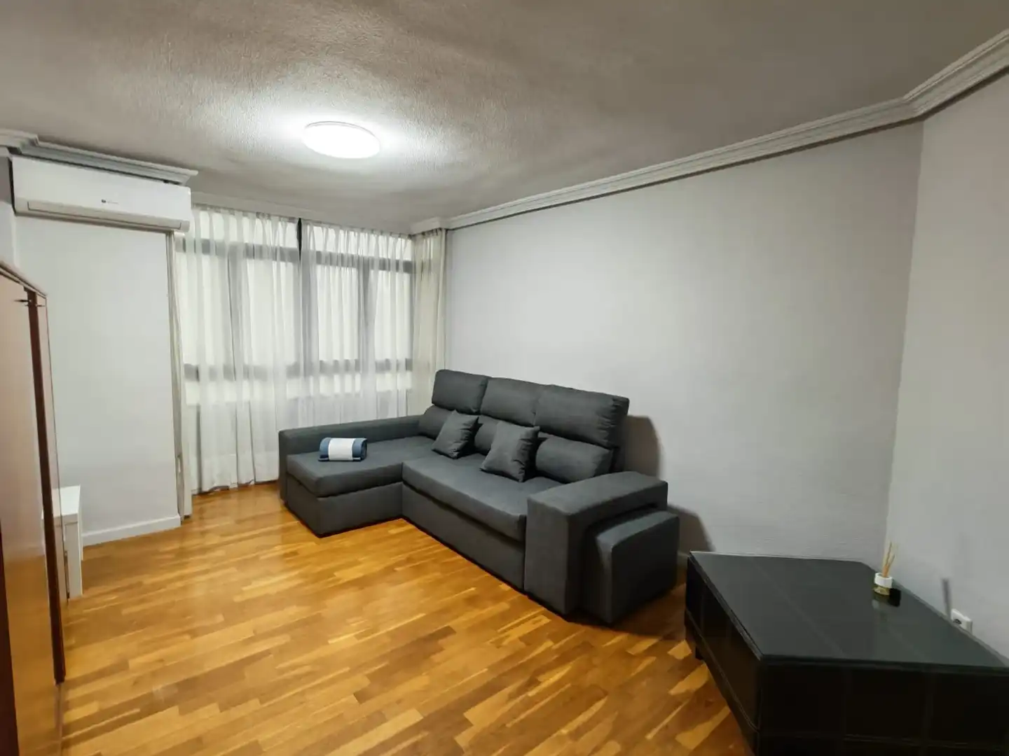 Sala de estar de Piso de alquiler en Murcia con Aire acondicionado, Calefacción y Amueblado