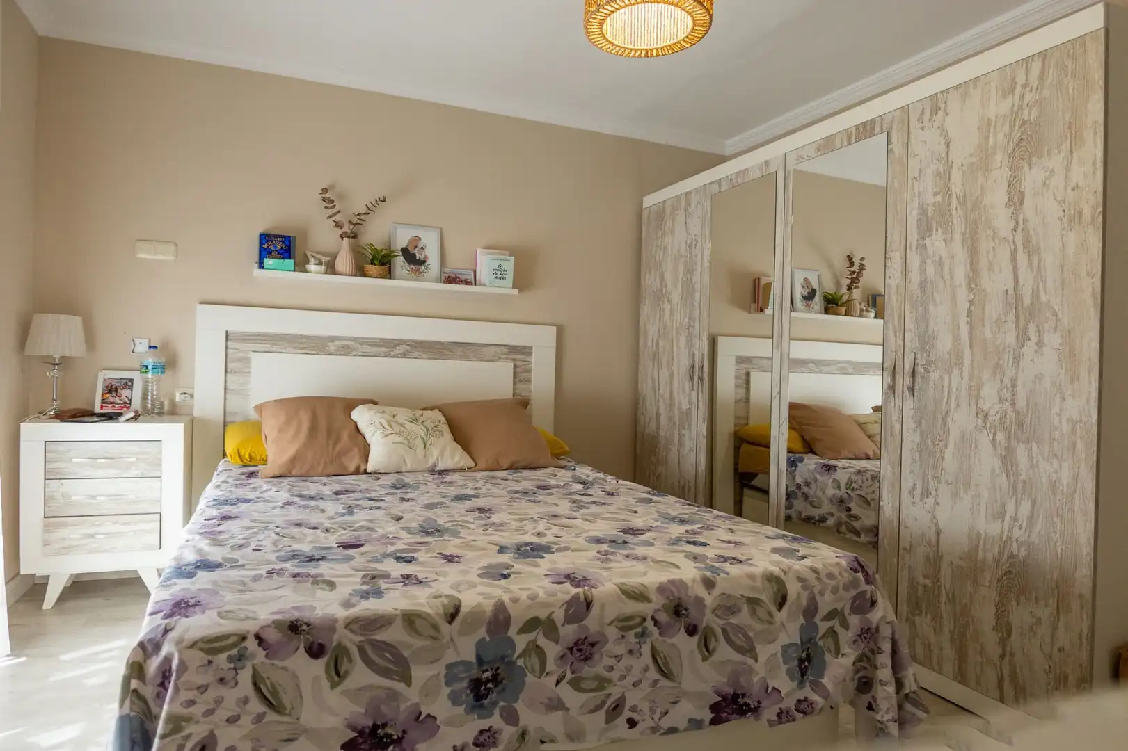 Habitación de Casa o chalet en venta en Melilla con Aire acondicionado, Calefacción y Jardín privado