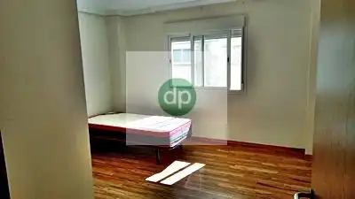 Dormitori de Pis en venda en Badajoz amb Parquet