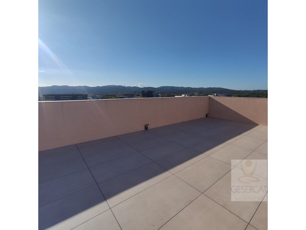 Pis de lloguer a Calle Benet Cortada, Volpelleres