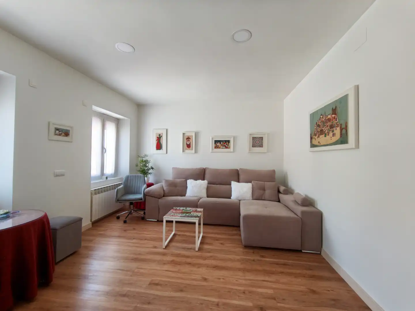 Sala d'estar de Casa o xalet en venda en Consuegra amb Aire condicionat, Calefacció i Terrassa