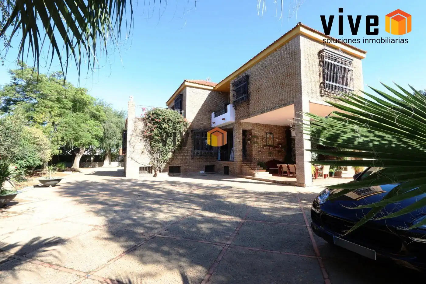 Exterior view of Houses for sale in Espartinas  with Air Conditioner, Heating and Terrace