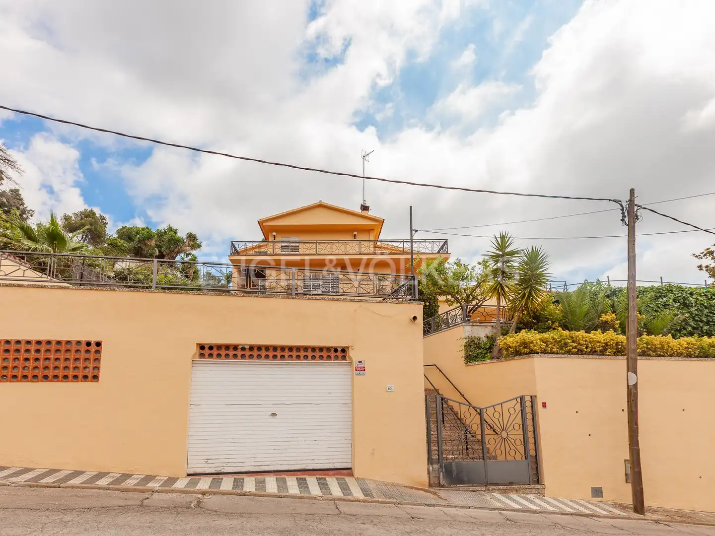 Vista exterior de Casa o chalet en venta en Mataró con Aire acondicionado, Calefacción y Jardín privado