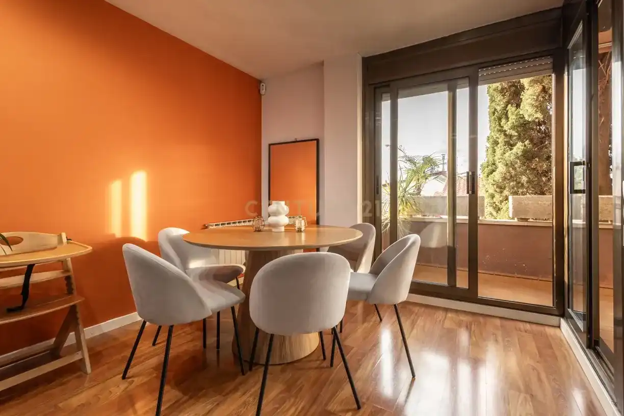Mini appartamento con terrazza in vendita a Avinguda del Pla del Vent, Sant Joan Despí, Spain, imagen 2