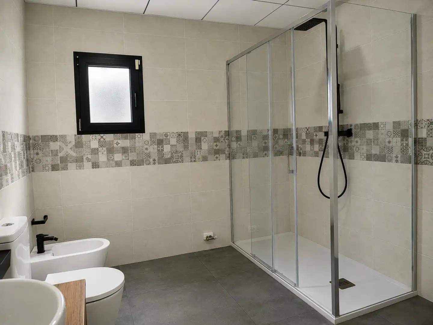 Baño de Casa o chalet en venta en Els Pallaresos con Aire acondicionado, Calefacción y Terraza