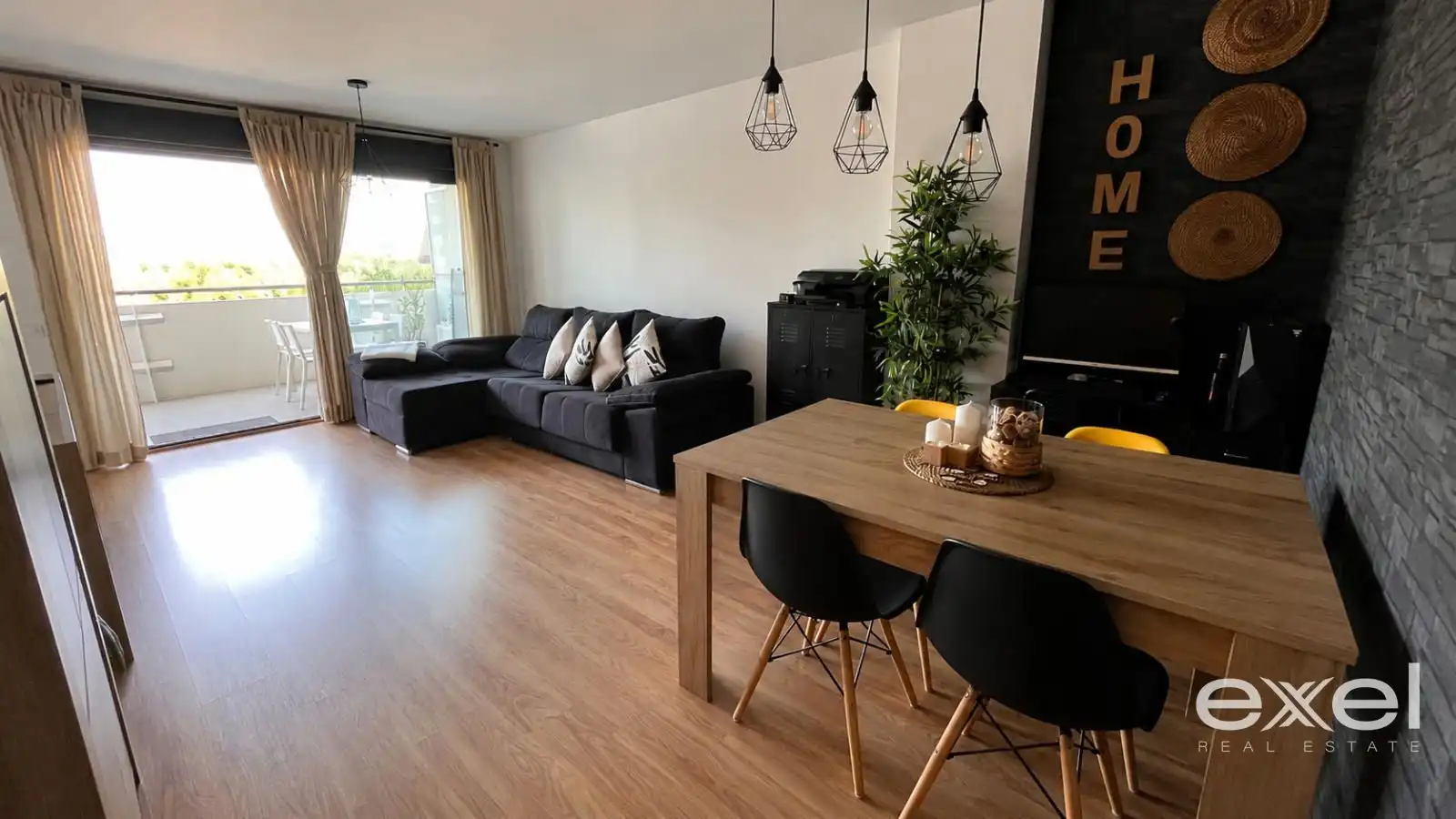 Sala de estar de Piso en venta en Sant Just Desvern con Aire acondicionado, Calefacción y Terraza