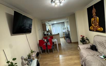 Sala d'estar de Pis en venda en Sedaví amb Aire condicionat, Calefacció i Moblat