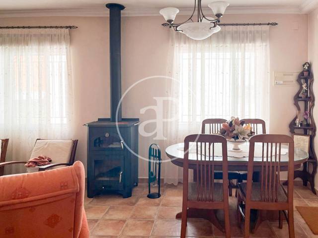 Casa adosada en Venta en Barx