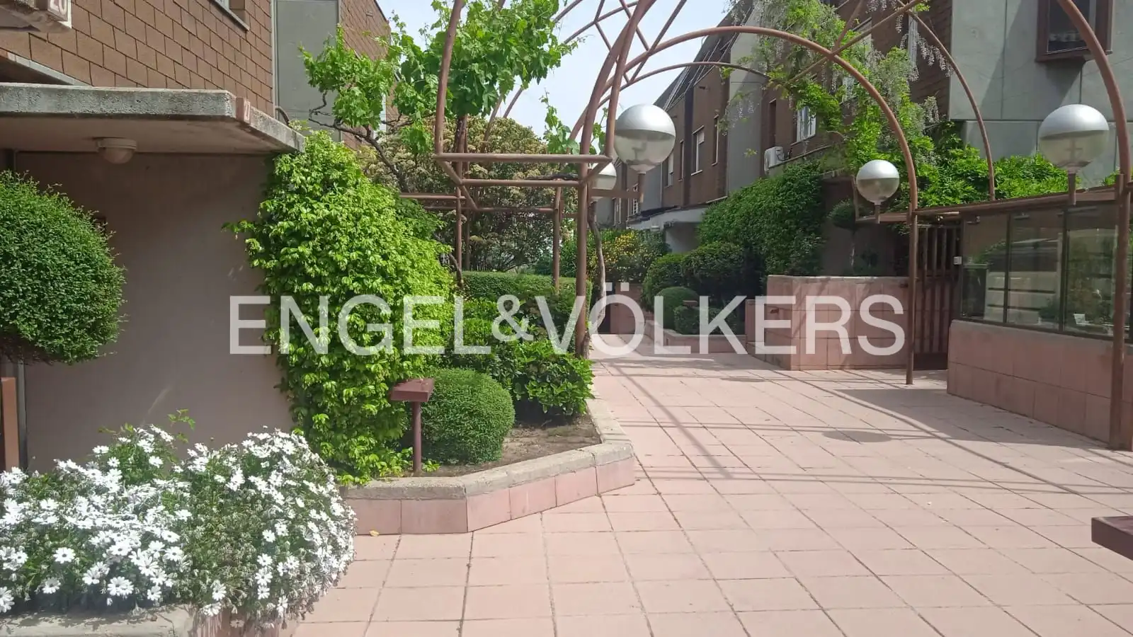 Terrace of Houses for rent in Pozuelo de Alarcón  with Air Conditioner, Heating and Private garden