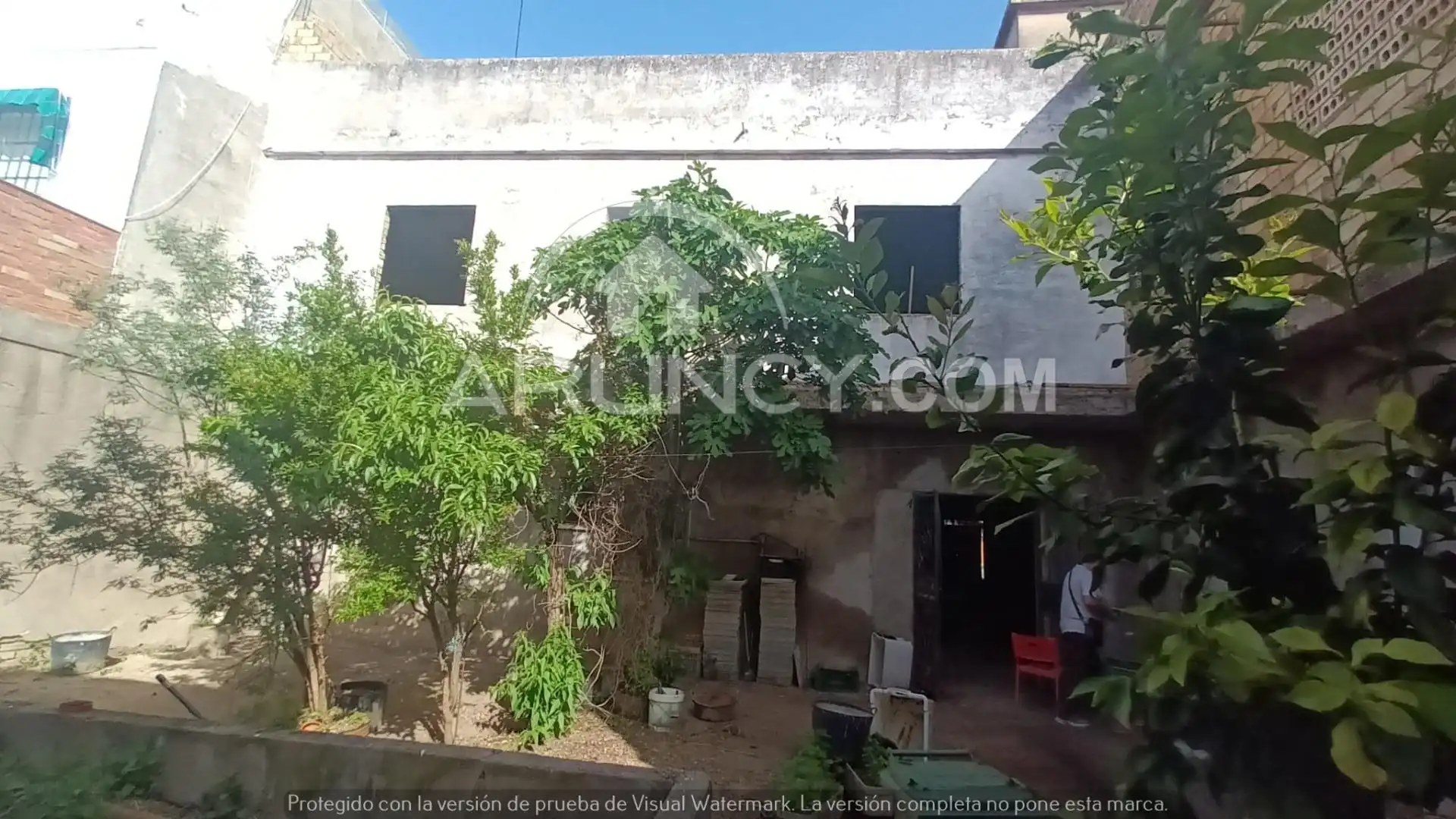 Vista exterior de Casa o xalet en venda en Alcalá de Guadaira amb Terrassa, Traster i Piscina