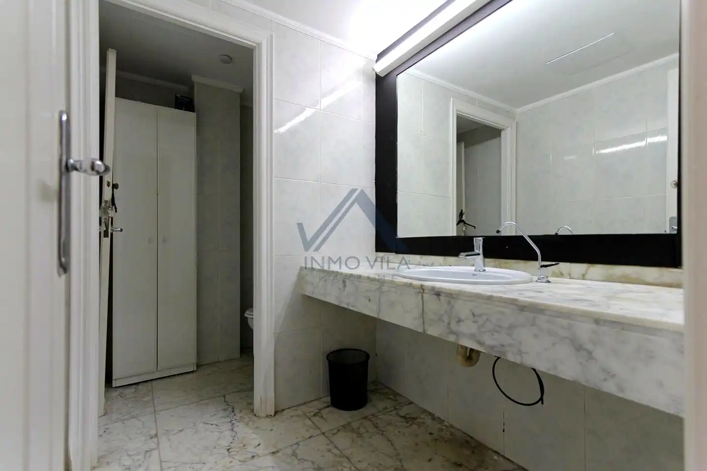 Bany de Local en venda en Mataró