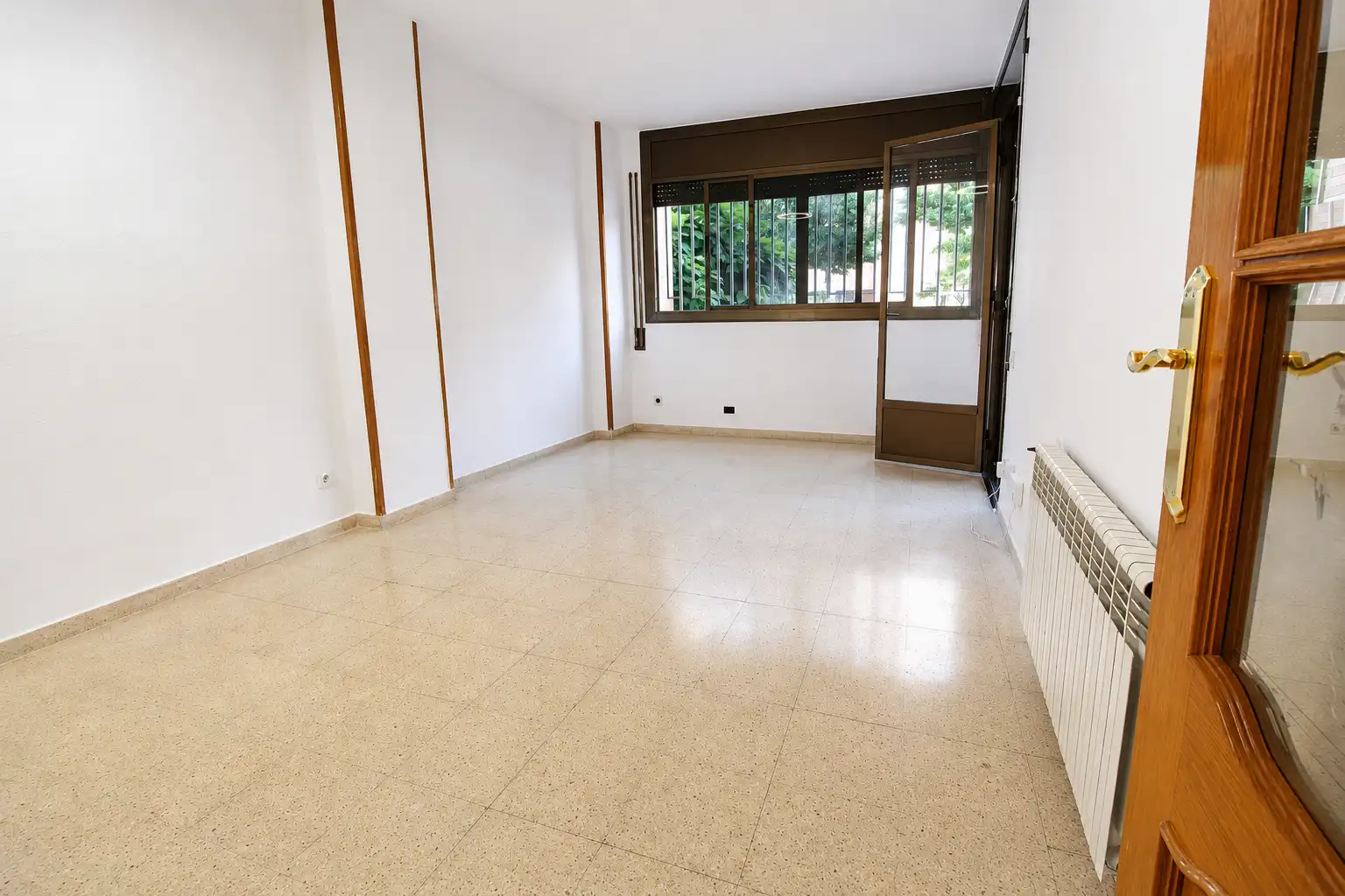 Sala d'estar de Pis en venda en Sabadell amb Forn i Balcó