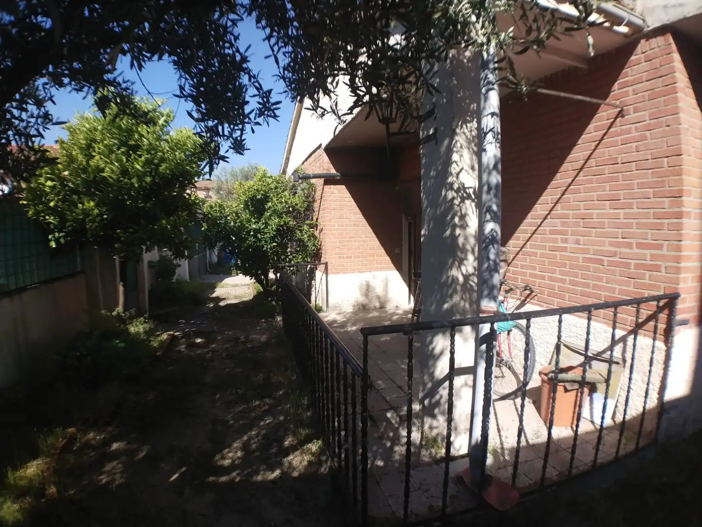 Vista exterior de Casa o chalet en venta en Humanes de Madrid con Calefacción, Jardín privado y Trastero