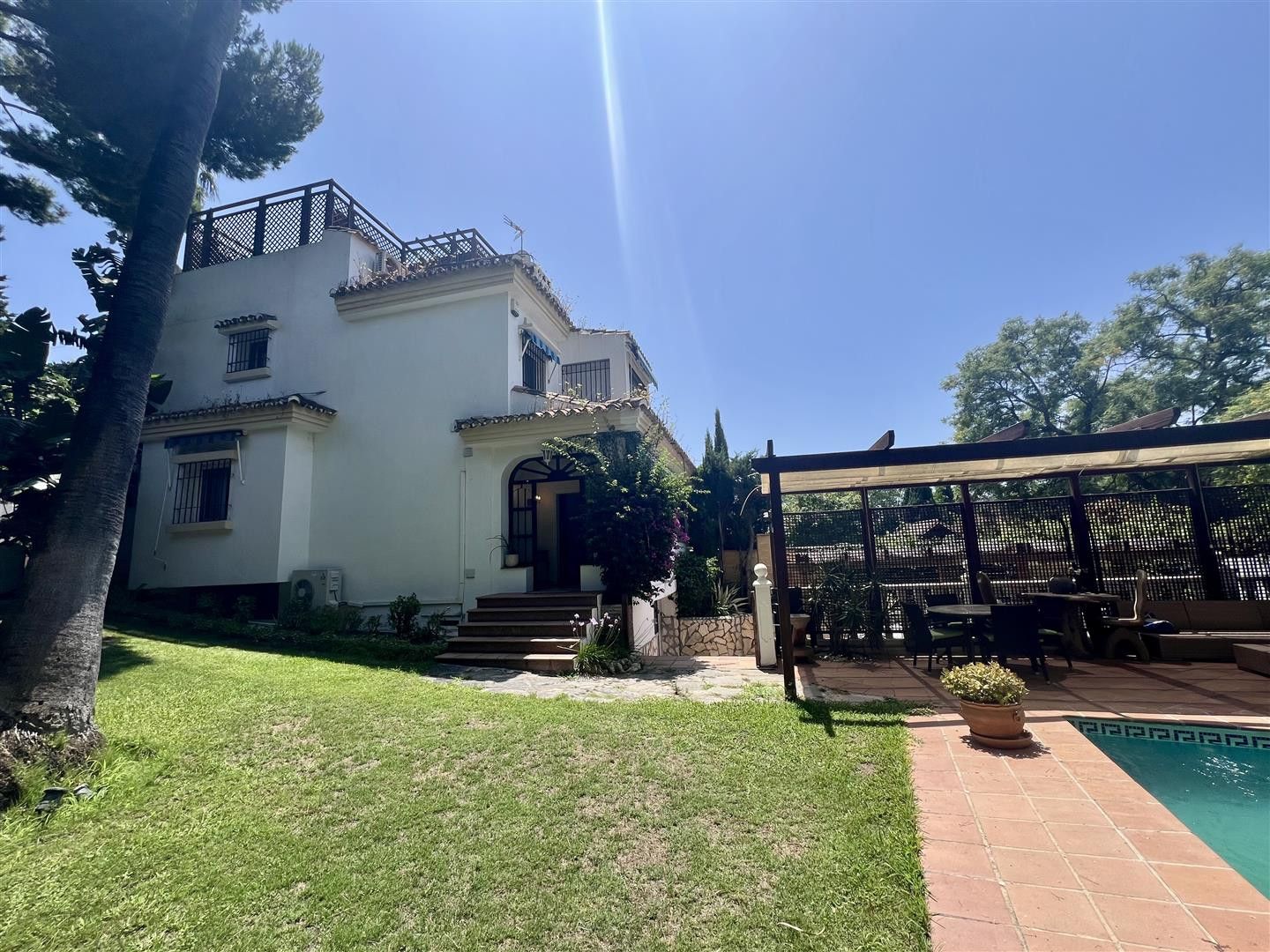 Jardí de Casa adosada en venda en Marbella amb Aire condicionat, Jardí privat i Terrassa