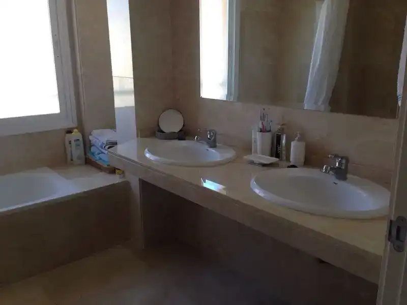 Badezimmer von Wohnung zur Miete in Torrox mit Schwimmbad und Möbliert