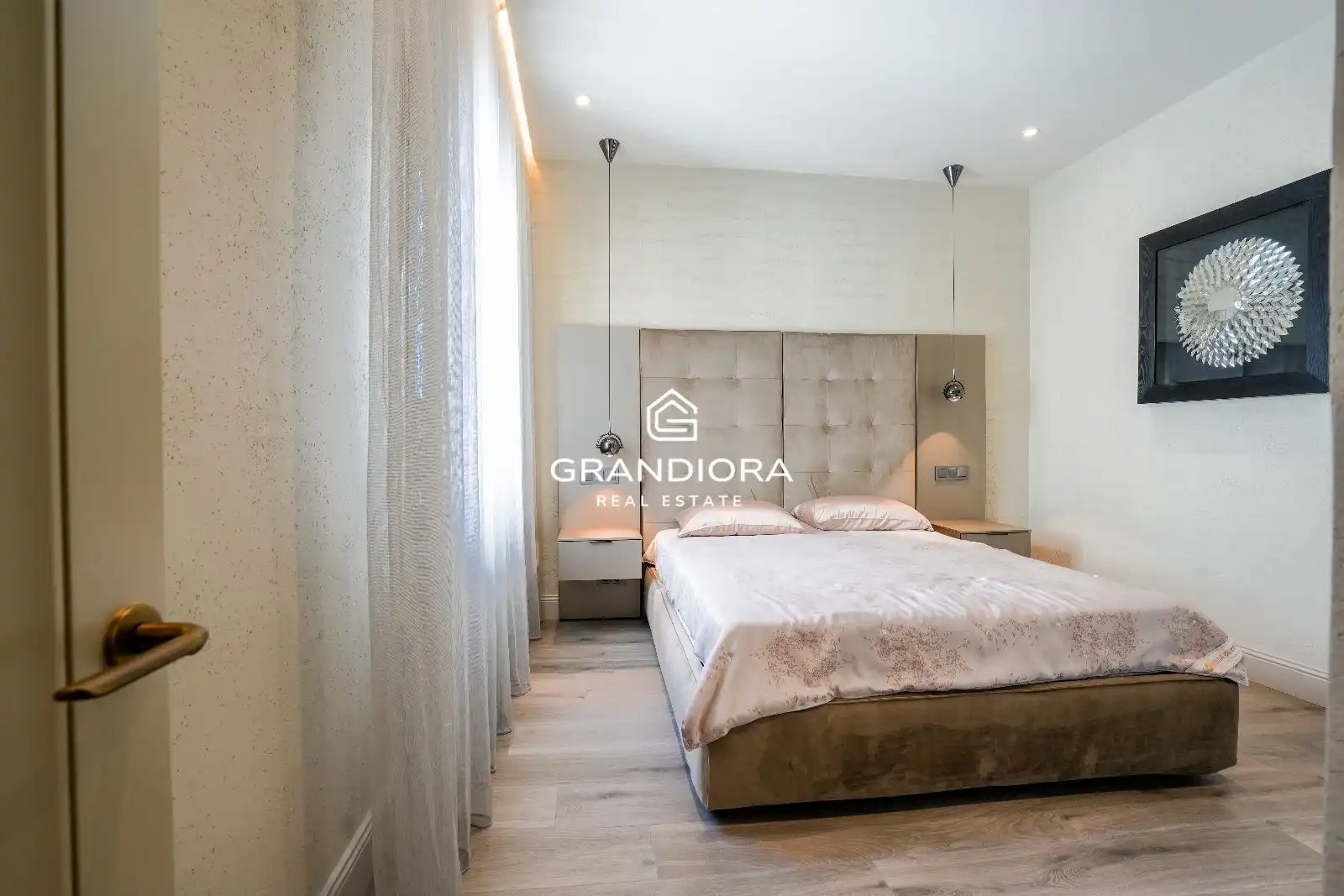 Dormitori de Apartament de lloguer en Badalona amb Aire condicionat, Calefacció i Moblat