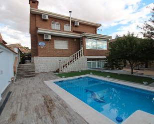 Exterior view of House or chalet for sale in Torrelaguna  with Air Conditioner, Heating and Private garden