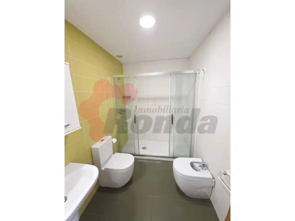 Bathroom of Study for rent in Lugo  with Furnished