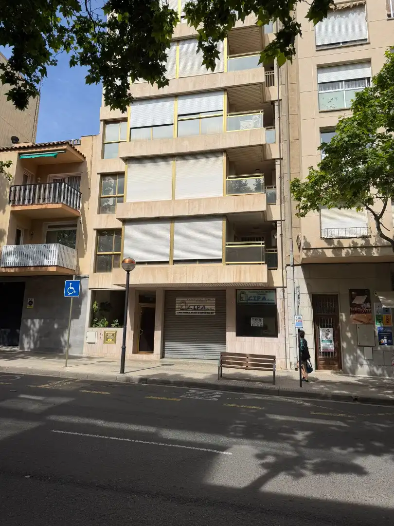 Local comercial en venda a Casc Antic - Nou Cambrils