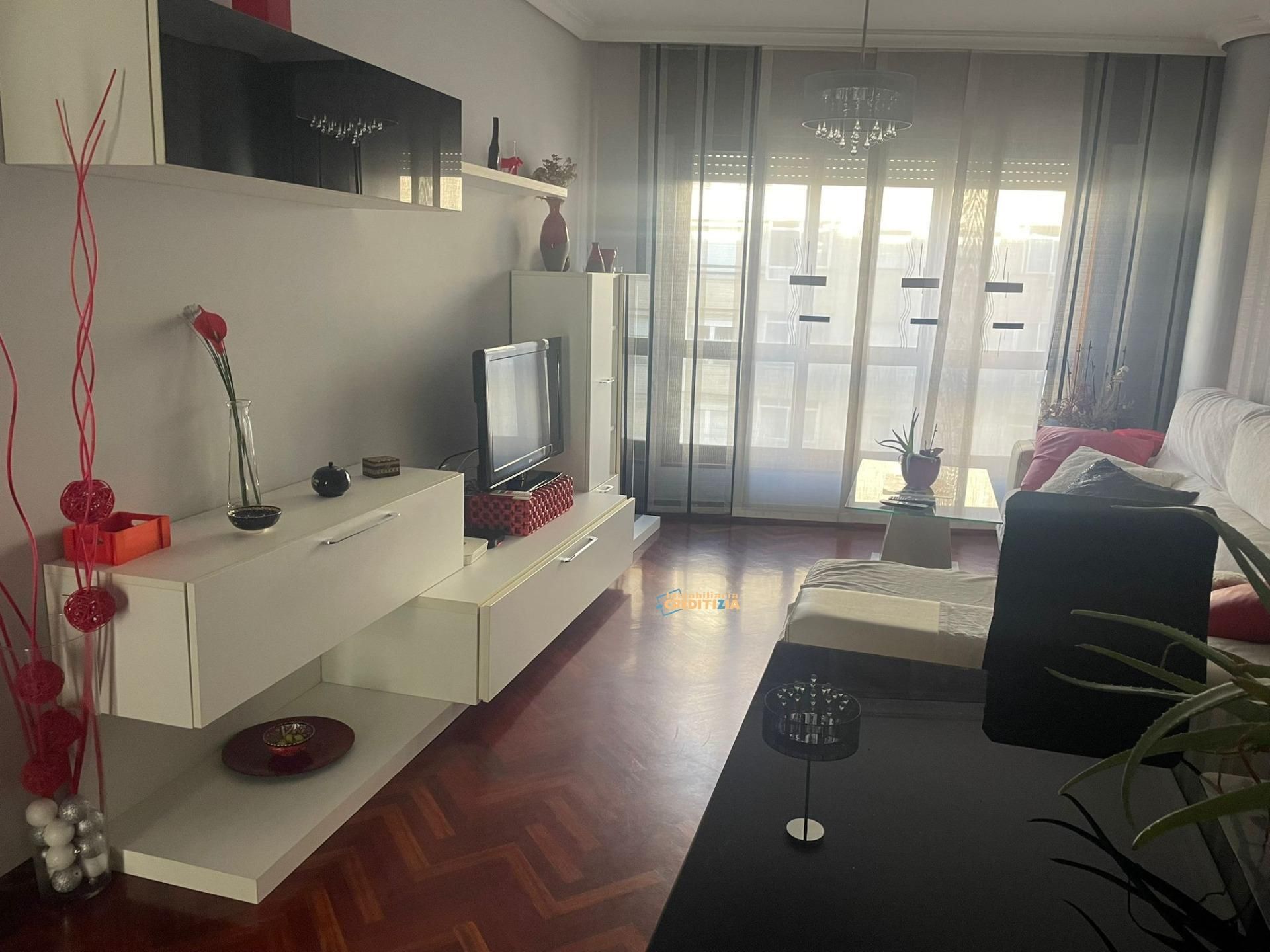 Flat to rent in Coia